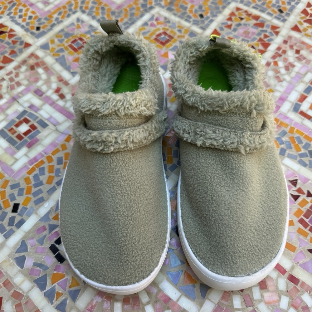 Oofos OOcoozie Womens Size 6 Shoe Slippers Comfort Fleece Recovery‎ Slip On New!